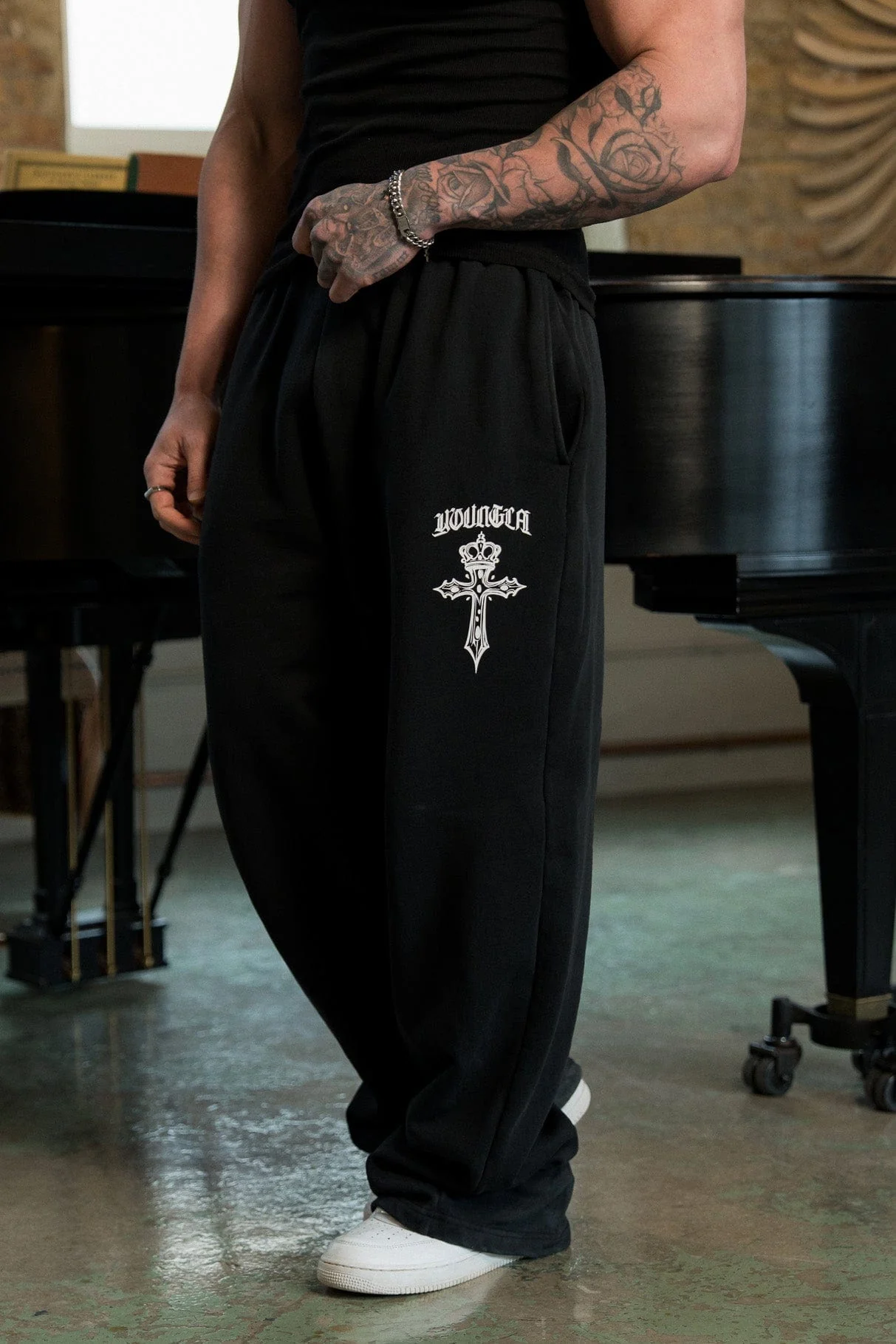 2009 - Faith Sweats - Image 3