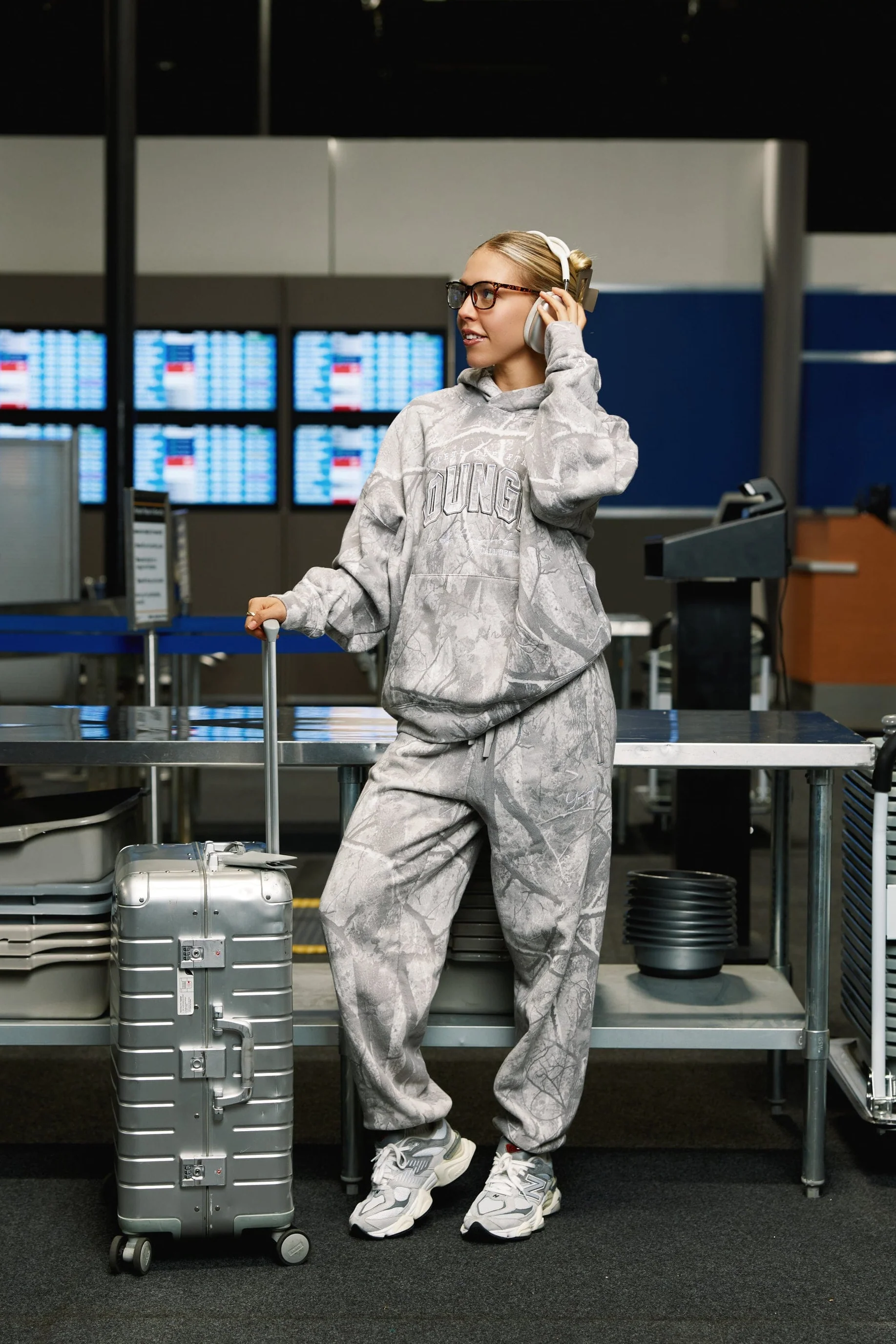 W2226 - Layover Cuff Joggers - Image 3