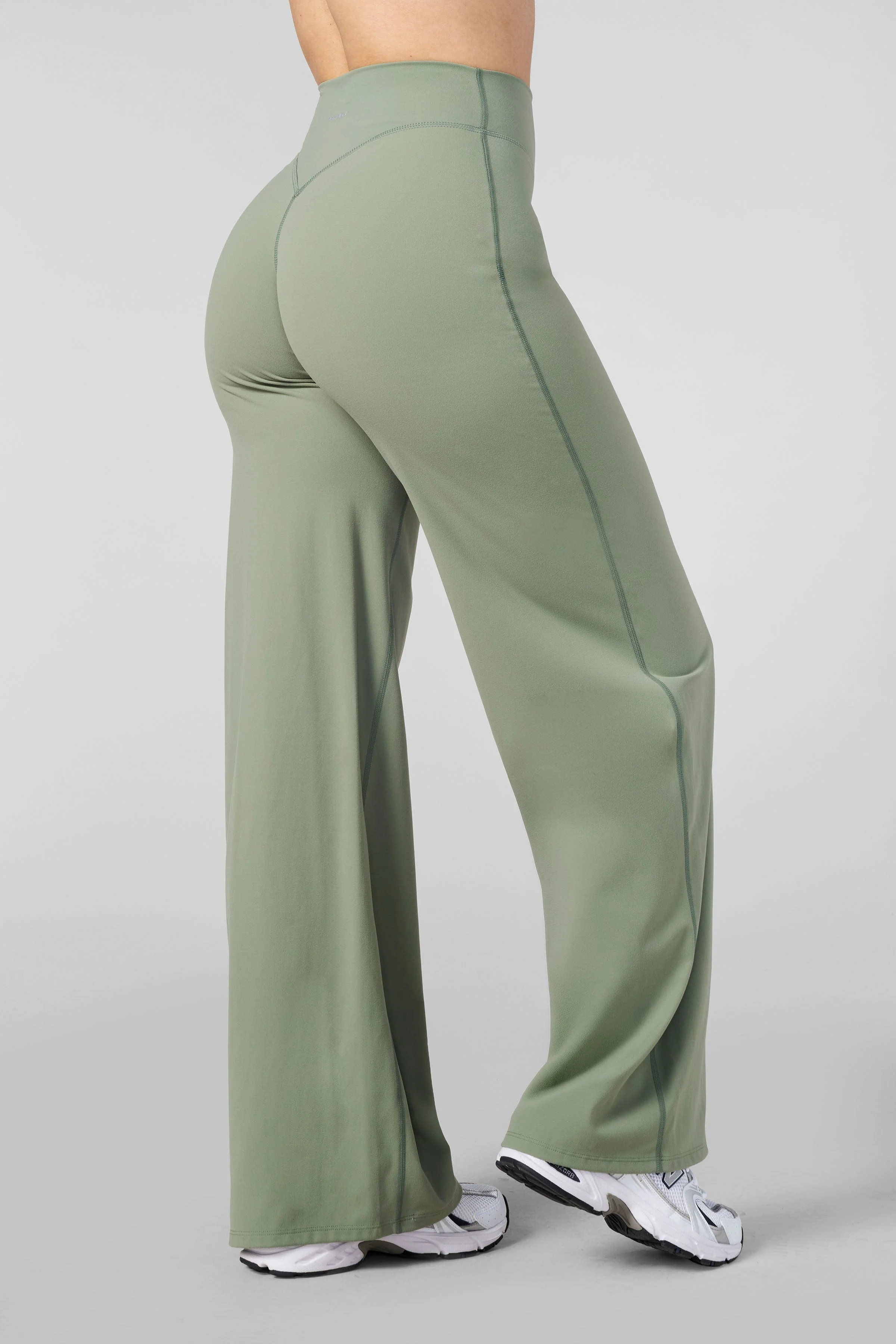 W2257 - Kove Wide Leg Flare Leggings (Regular) - Image 3