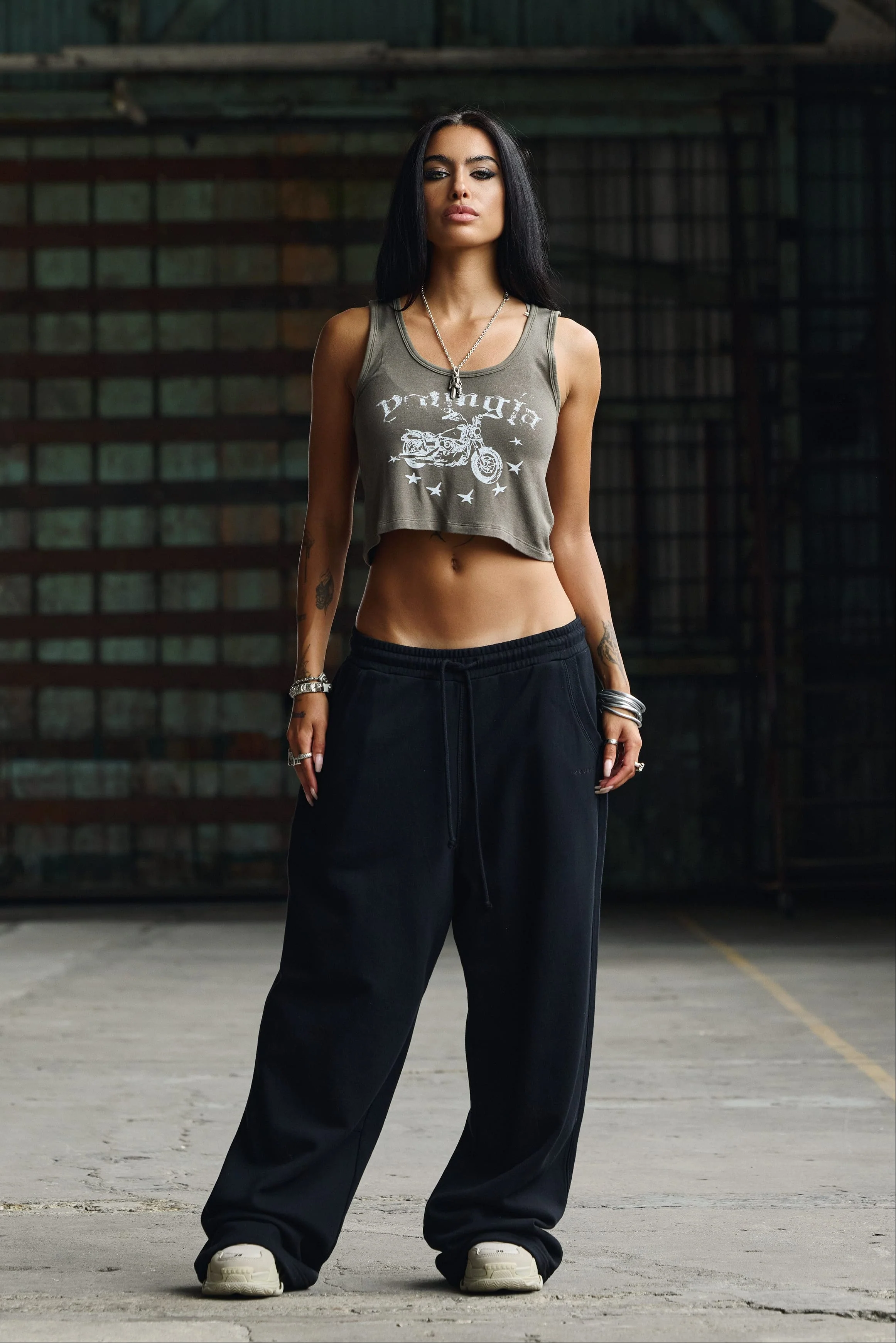 W4119 Crop Graphic tank - Image 4