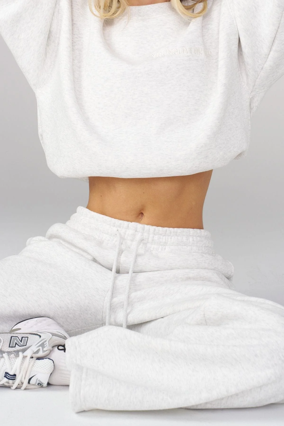 W5091 - Winter Crewneck - Image 4
